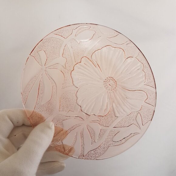 4pc Pink Glass Plates Floral Hibiscus Dessert Plates - Picture 3 of 9
